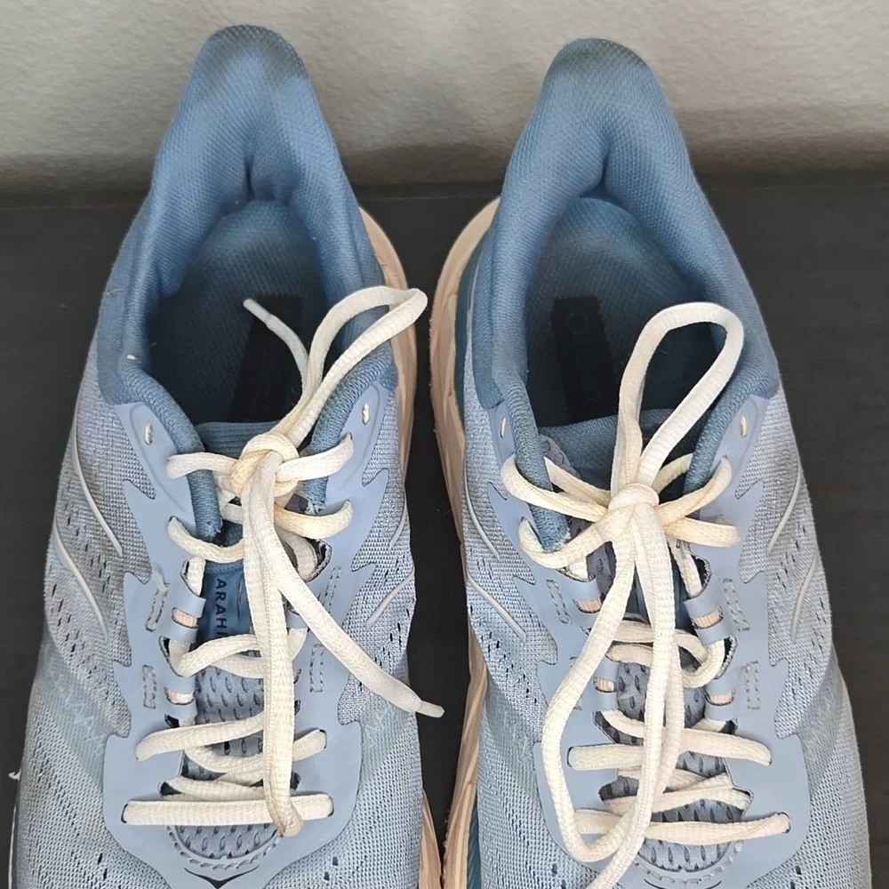 Hoka One One hoka one